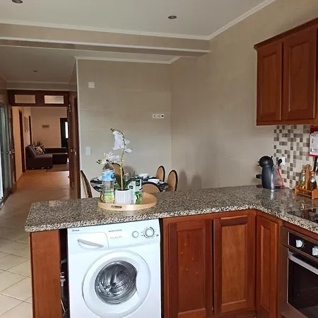 House Fifteen Horta (Azores)